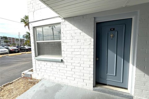 Condo in South Pasadena, Florida, 1 bedroom № 2399274 - photo 4