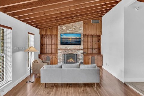 Villa ou maison à vendre à Hollywood, Floride: 3 chambres, 170.01 m2 № 1987291 - photo 14