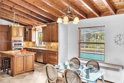 Villa ou maison à vendre à Hollywood, Floride: 3 chambres, 170.01 m2 № 1987291 - photo 17