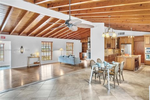 Villa ou maison à vendre à Hollywood, Floride: 3 chambres, 170.01 m2 № 1987291 - photo 15