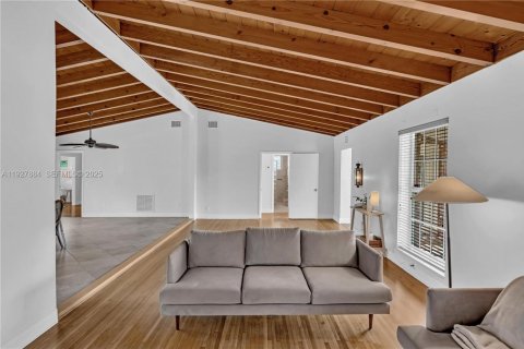 Villa ou maison à vendre à Hollywood, Floride: 3 chambres, 170.01 m2 № 1987291 - photo 6