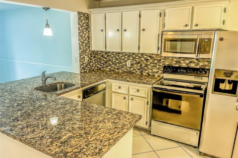 Copropriété à vendre à Boca Raton, Floride: 2 chambres, 93.37 m2 № 1151618 - photo 1