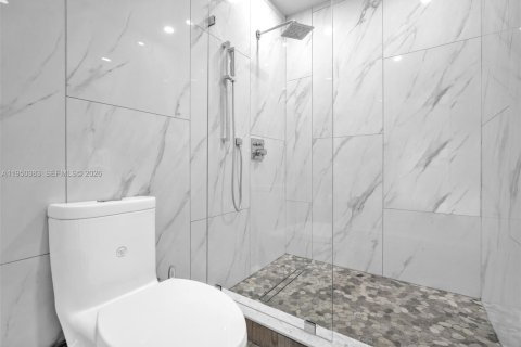 Touwnhouse à louer à Miami, Floride: 2 chambres, 110.18 m2 № 2007354 - photo 9