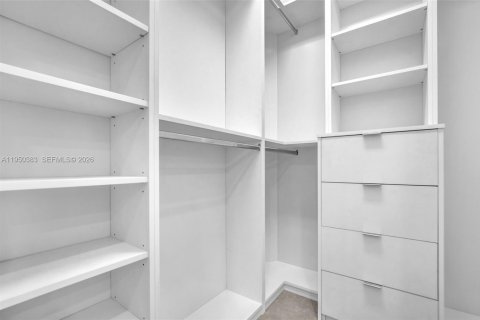 Touwnhouse à louer à Miami, Floride: 2 chambres, 110.18 m2 № 2007354 - photo 12