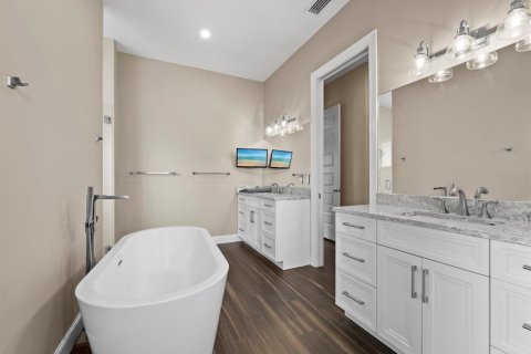 Villa ou maison à vendre à Sarasota, Floride: 3 chambres, 293.85 m2 № 2139522 - photo 28