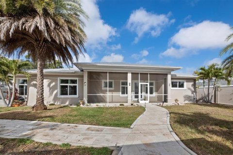 Villa ou maison à vendre à Sarasota, Floride: 3 chambres, 293.85 m2 № 2139522 - photo 2