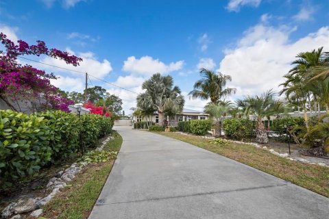 Villa ou maison à vendre à Sarasota, Floride: 3 chambres, 293.85 m2 № 2139522 - photo 6