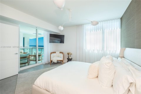 Condo in Miami Beach, Florida, 3 bedrooms  № 2076638 - photo 17