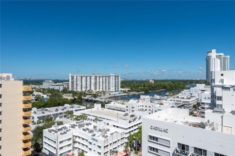 Condo in Miami Beach, Florida, 3 bedrooms  № 2076638 - photo 21