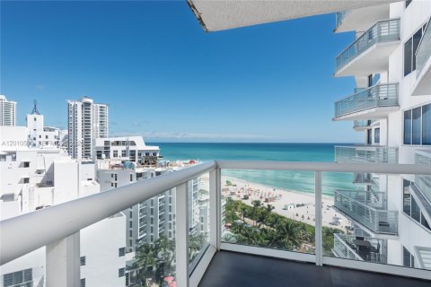 Condo in Miami Beach, Florida, 3 bedrooms  № 2076638 - photo 22