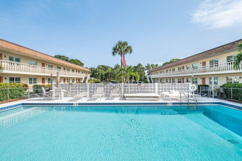 Condo in Vero Beach, Florida, 2 bedrooms  № 2188466 - photo 26