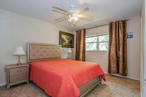 Condo in Vero Beach, Florida, 2 bedrooms  № 2188466 - photo 15