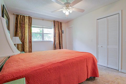 Condo in Vero Beach, Florida, 2 bedrooms  № 2188466 - photo 17