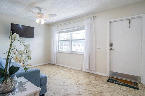 Condo in Vero Beach, Florida, 2 bedrooms  № 2188466 - photo 5