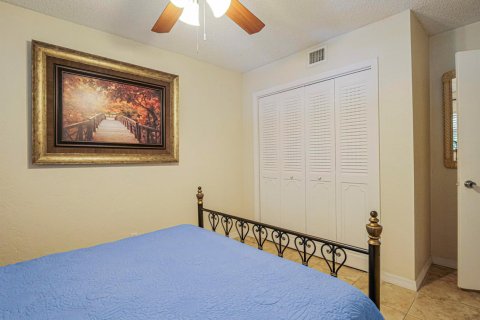 Condo in Vero Beach, Florida, 2 bedrooms  № 2188466 - photo 6