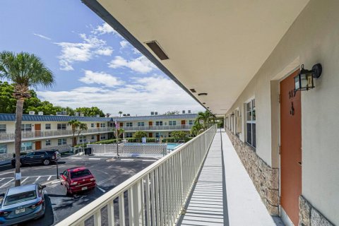 Condo in Vero Beach, Florida, 2 bedrooms  № 2188466 - photo 4