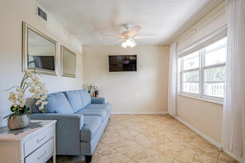 Condo in Vero Beach, Florida, 2 bedrooms  № 2188466 - photo 7