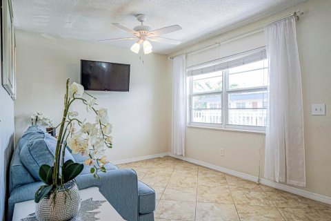 Condo in Vero Beach, Florida, 2 bedrooms  № 2188466 - photo 8