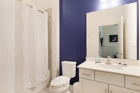 House in Davenport, Florida 11 bedrooms, 454.01 sq.m. № 2128690 - photo 14