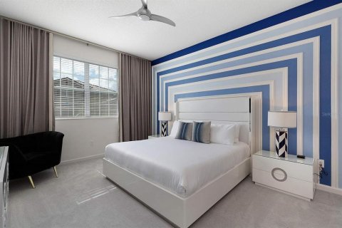 House in Davenport, Florida 11 bedrooms, 454.01 sq.m. № 2128690 - photo 10