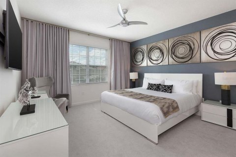 House in Davenport, Florida 11 bedrooms, 454.01 sq.m. № 2128690 - photo 29