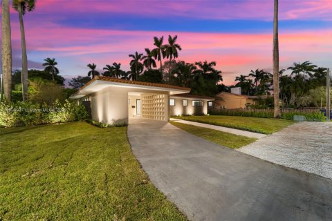 House in Miami, Florida 3 bedrooms, 164.9 sq.m. № 1965407 - photo 4
