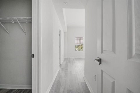 Townhouse in Orlando, Florida 3 bedrooms, 148.36 sq.m. № 2157310 - photo 23