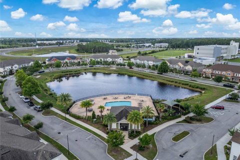 Townhouse in Orlando, Florida 3 bedrooms, 148.36 sq.m. № 2157310 - photo 5