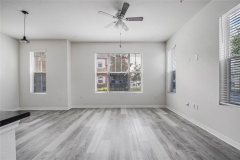 Townhouse in Orlando, Florida 3 bedrooms, 148.36 sq.m. № 2157310 - photo 9