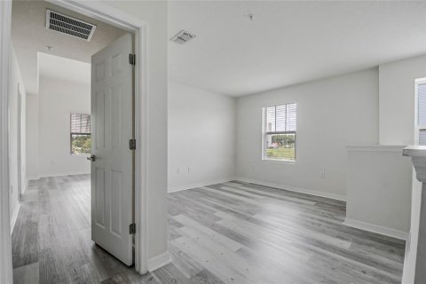 Townhouse in Orlando, Florida 3 bedrooms, 148.36 sq.m. № 2157310 - photo 20