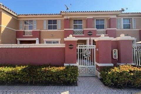 Condominio en venta en Doral, Florida, 2 dormitorios, 91.04 m2 № 2000265 - foto 2