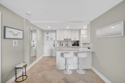 Condominio en venta en Fort Lauderdale, Florida, 3 habitaciones, 41.81 m2 № 2078415 - foto 18