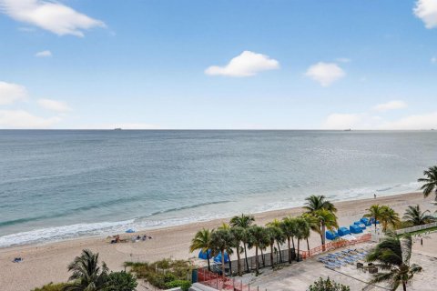 Condominio en venta en Fort Lauderdale, Florida, 3 habitaciones, 41.81 m2 № 2078415 - foto 13