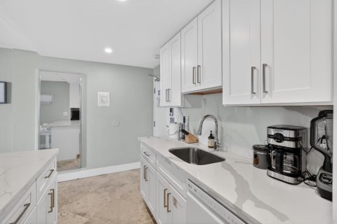 Condominio en venta en Fort Lauderdale, Florida, 3 habitaciones, 41.81 m2 № 2078415 - foto 24