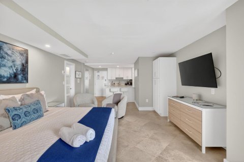 Condominio en venta en Fort Lauderdale, Florida, 3 habitaciones, 41.81 m2 № 2078415 - foto 15