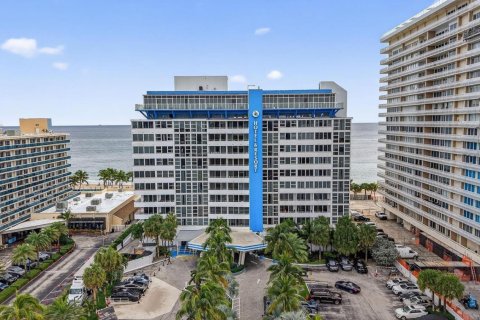 Condominio en venta en Fort Lauderdale, Florida, 3 habitaciones, 41.81 m2 № 2078415 - foto 2