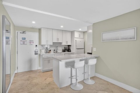 Condominio en venta en Fort Lauderdale, Florida, 3 habitaciones, 41.81 m2 № 2078415 - foto 19