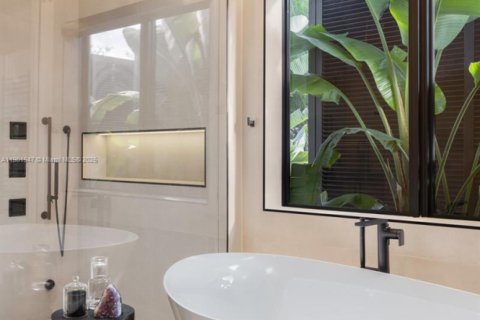 Купить виллу или дом в Дейви, Флорида 5 спален, 351.26м2, № 2061544 - фото 26