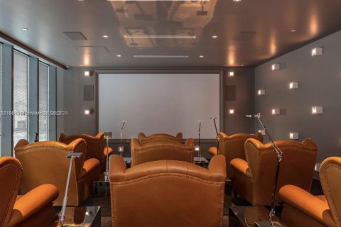 Copropriété à vendre à Miami, Floride: 2 chambres, 89.37 m2 № 1878729 - photo 17