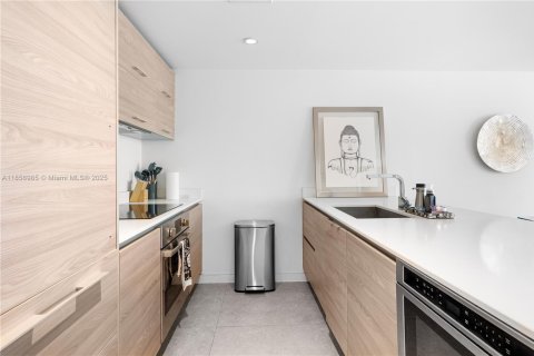 Copropriété à vendre à Miami, Floride: 2 chambres, 89.37 m2 № 1878729 - photo 4