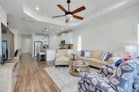 House in Sarasota, Florida 3 bedrooms, 172.98 sq.m. № 1824282 - photo 10