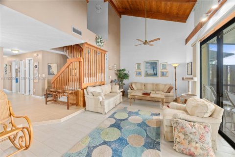 Adosado en venta en Dania Beach, Florida, 2 dormitorios, 120.03 m2 № 2019193 - foto 6