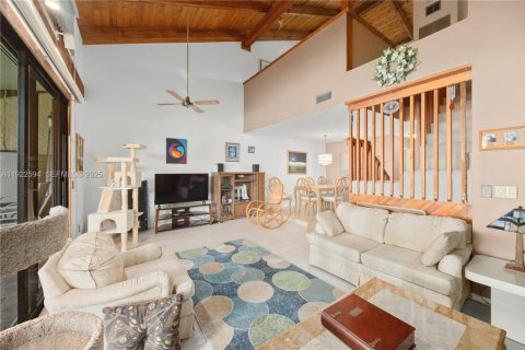 Adosado en venta en Dania Beach, Florida, 2 dormitorios, 120.03 m2 № 2019193 - foto 7