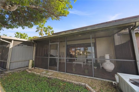 Adosado en venta en Dania Beach, Florida, 2 dormitorios, 120.03 m2 № 2019193 - foto 26