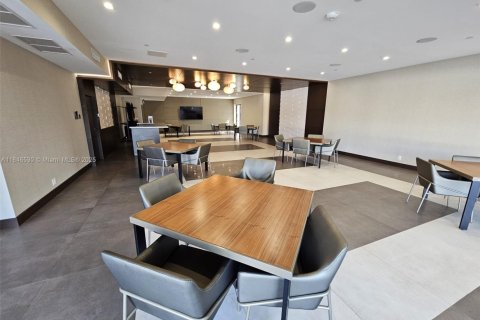 Condo in Aventura, Florida, 2 bedrooms  № 2061263 - photo 20