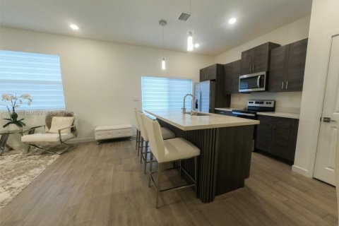 Townhouse in Homestead, Florida 3 bedrooms, 151.24 sq.m. № 1832420 - photo 7