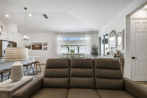 House in Parrish, Florida 3 bedrooms, 151.9 sq.m. № 1759940 - photo 19
