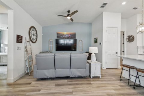 House in Parrish, Florida 3 bedrooms, 151.9 sq.m. № 1759940 - photo 20