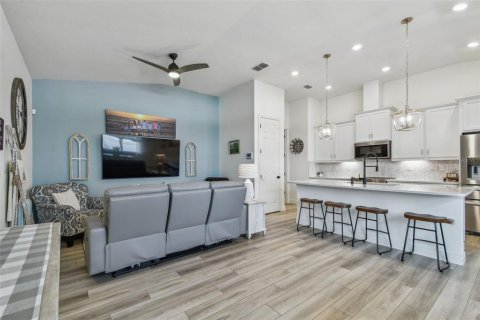 House in Parrish, Florida 3 bedrooms, 151.9 sq.m. № 1759940 - photo 13