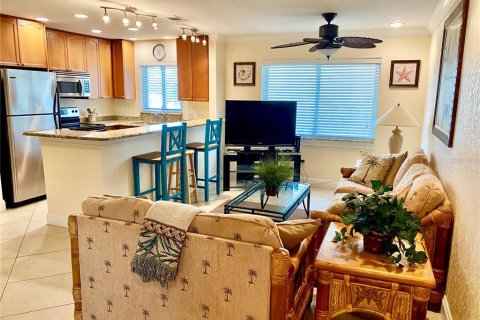 Copropriété à vendre à Saint Pete Beach, Floride: 2 chambres, 80.82 m2 № 2422723 - photo 4